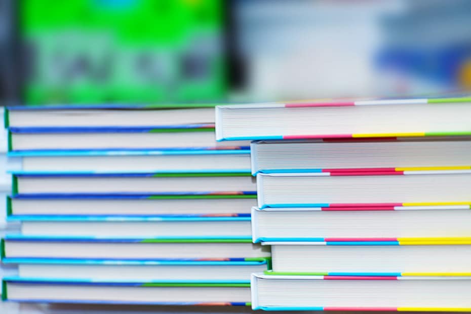 Bücherstapel | Pile de livres